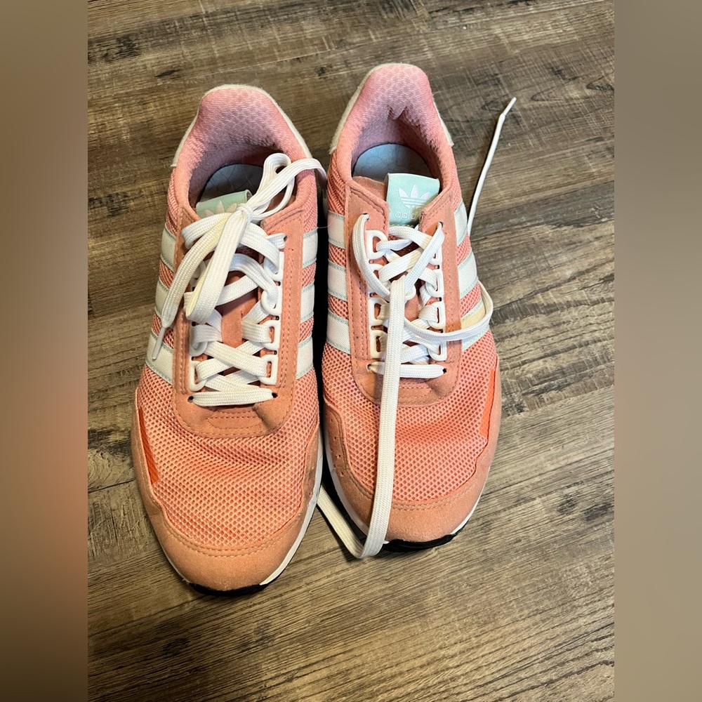 Adidas Casual Sneakers
